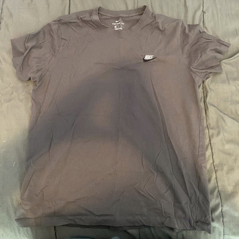 Dark Grey Nike Sportswear Club Men's T-Shirt